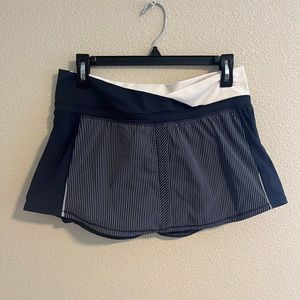 lululemon athletica navy and white striped skort size 6